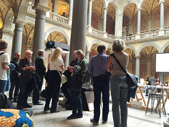 soon the 4 handlifepainting starts